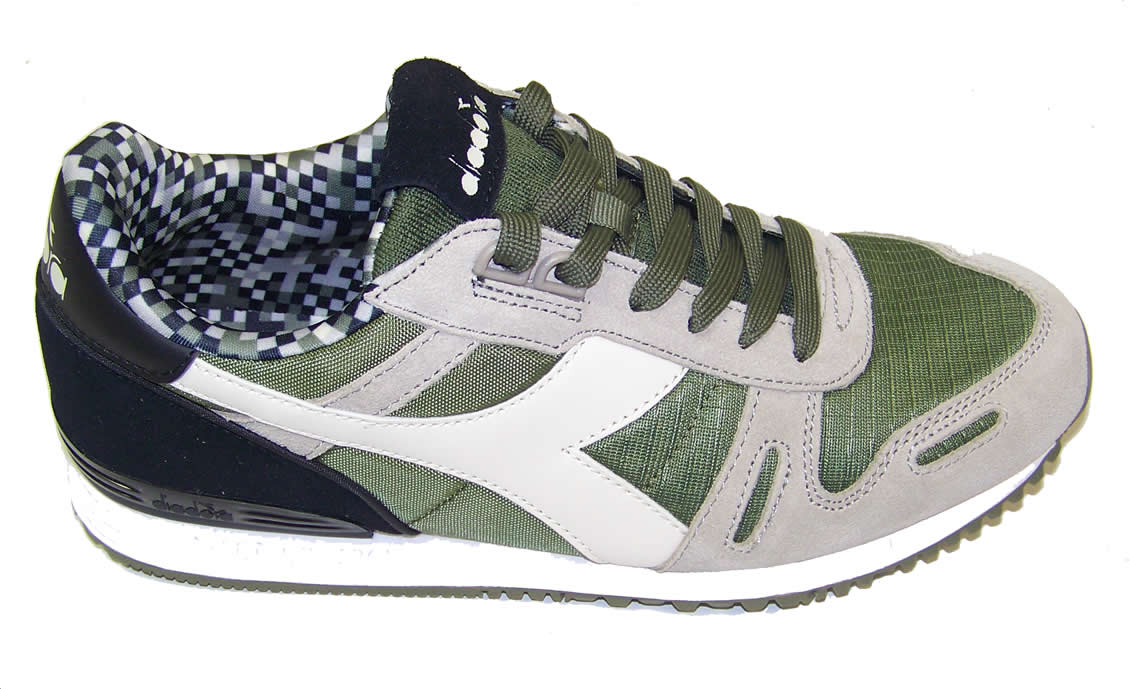 diadora titan camo